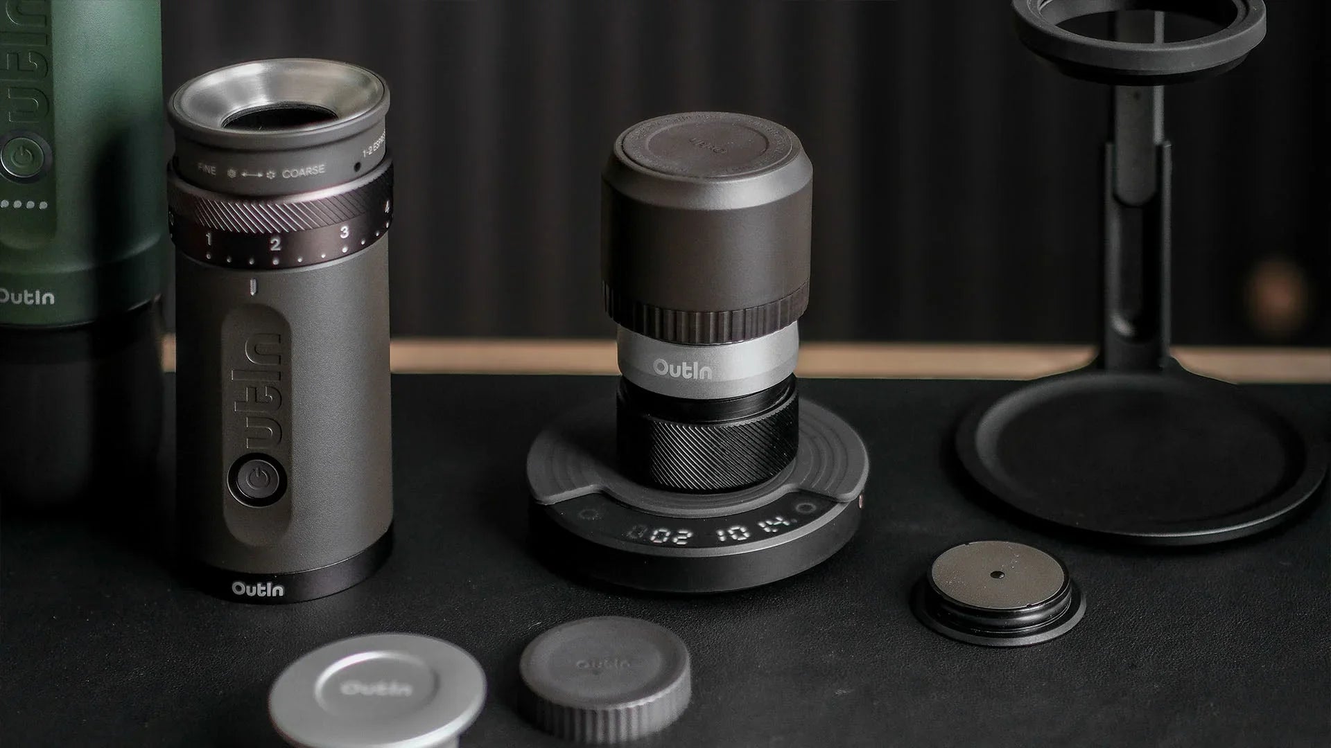 How Do You Use a Coffee Grinder Step by Step? - OutIn