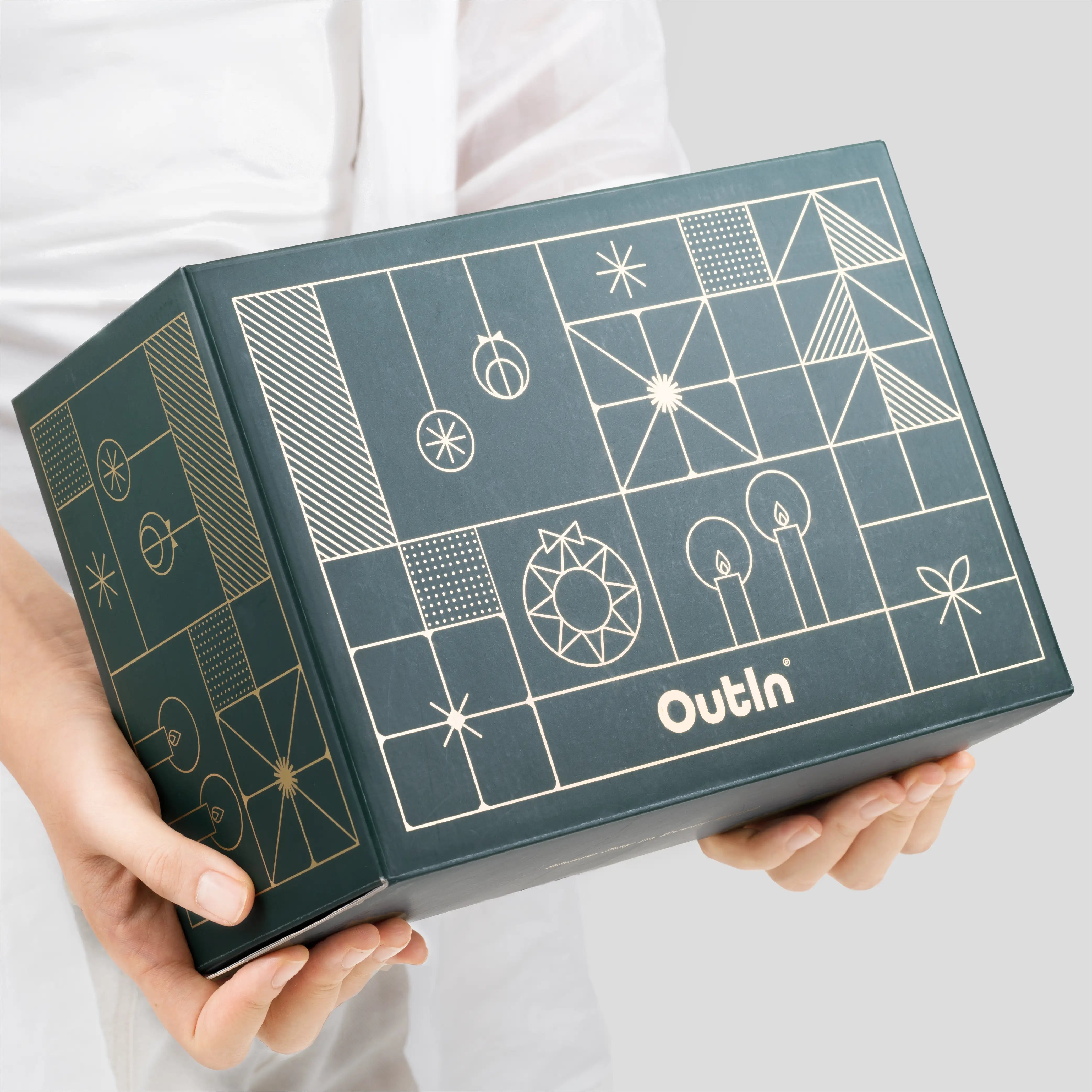 OutIn Mino 2025 Christmas Gift Set (Pre-Order)
