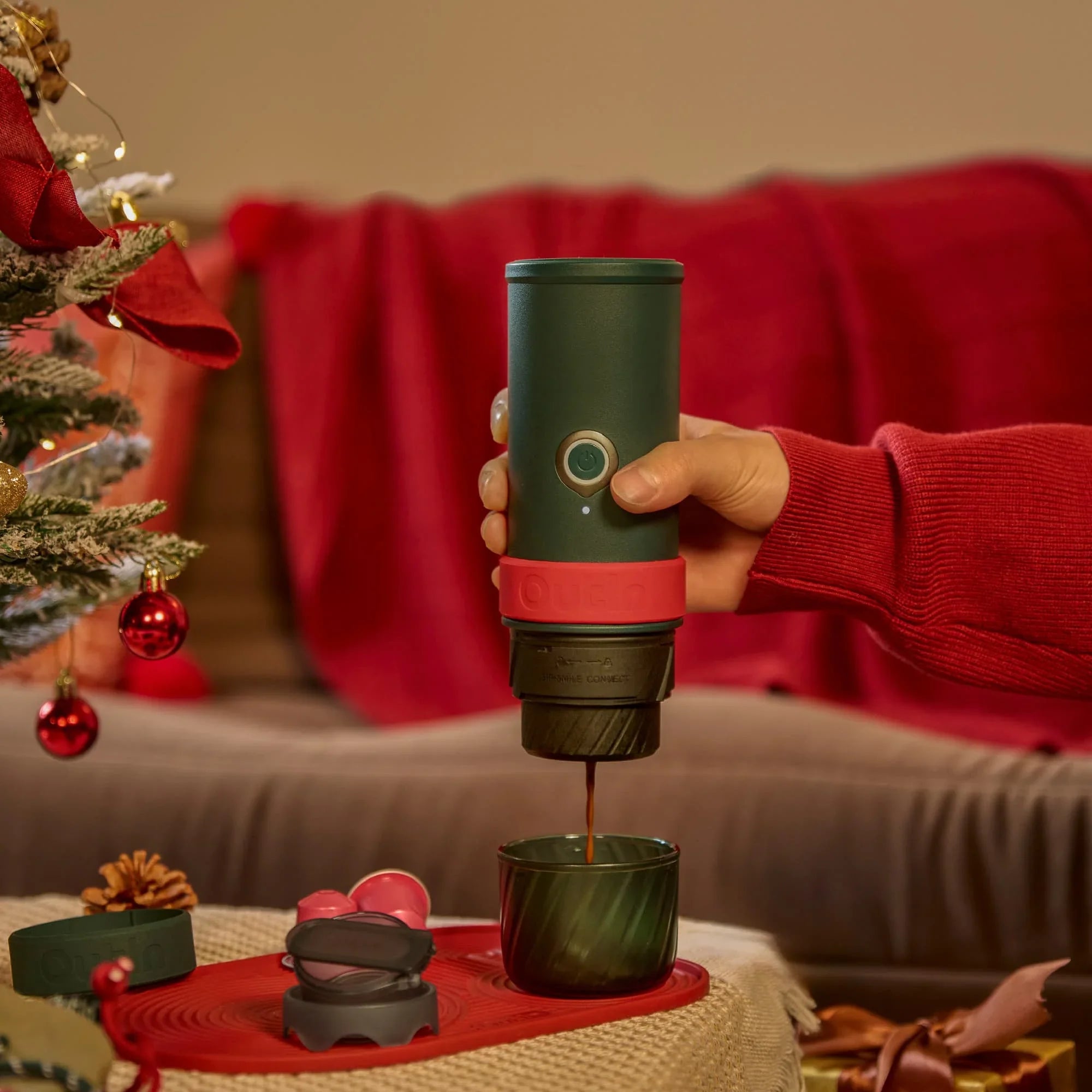 OutIn Mino 2025 Christmas Gift Set