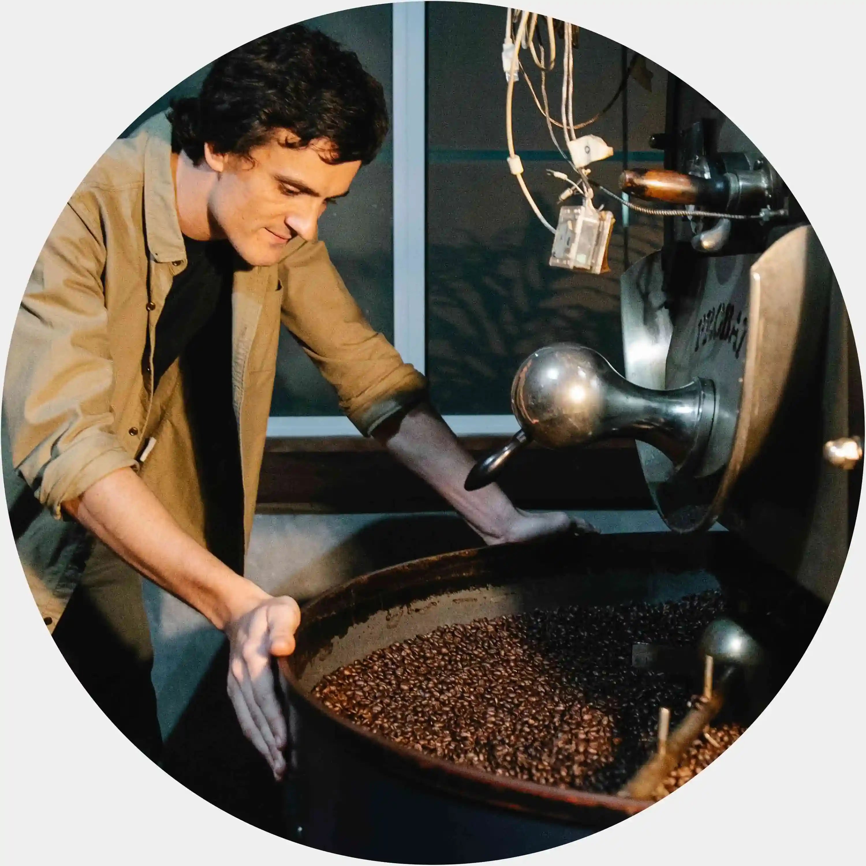 About Us | Outin - Portable Electric Espresso Maker | Travel Coffee Machine